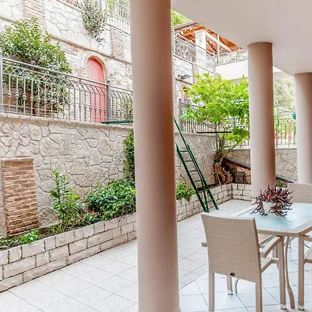 Zorbas Apartments Parga Exterior photo