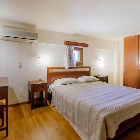 Zorbas Apartments Parga Exterior photo