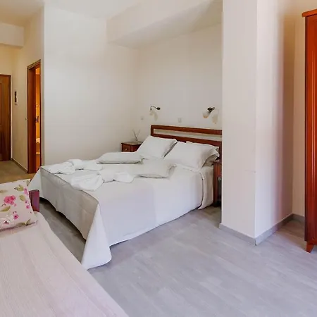 Zorbas Apartments Parga Exterior photo